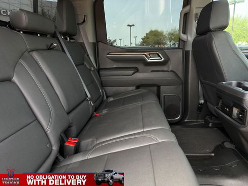 Used 2024 Chevrolet Silverado 1500 RST AWD/4WD image 30