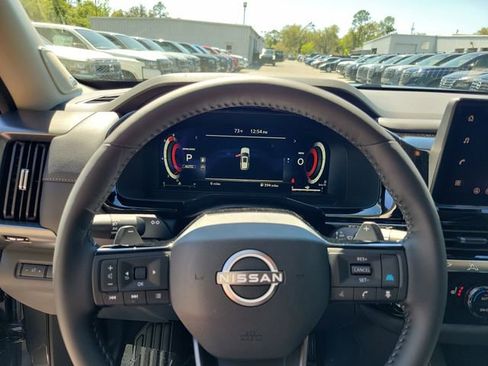 New 2026 Nissan Pathfinder SL w/ SL Premium Package image 13