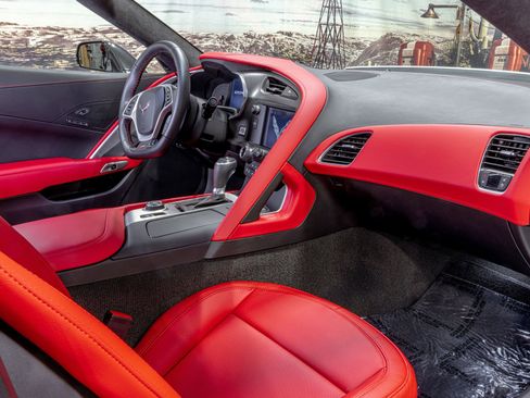 Used 2016 Chevrolet Corvette Z06 w/ 3LZ Preferred Equipment Group image 22