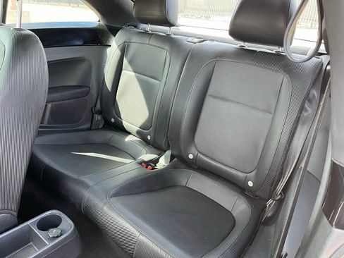 Used 2013 Volkswagen Beetle 2.5 image 19