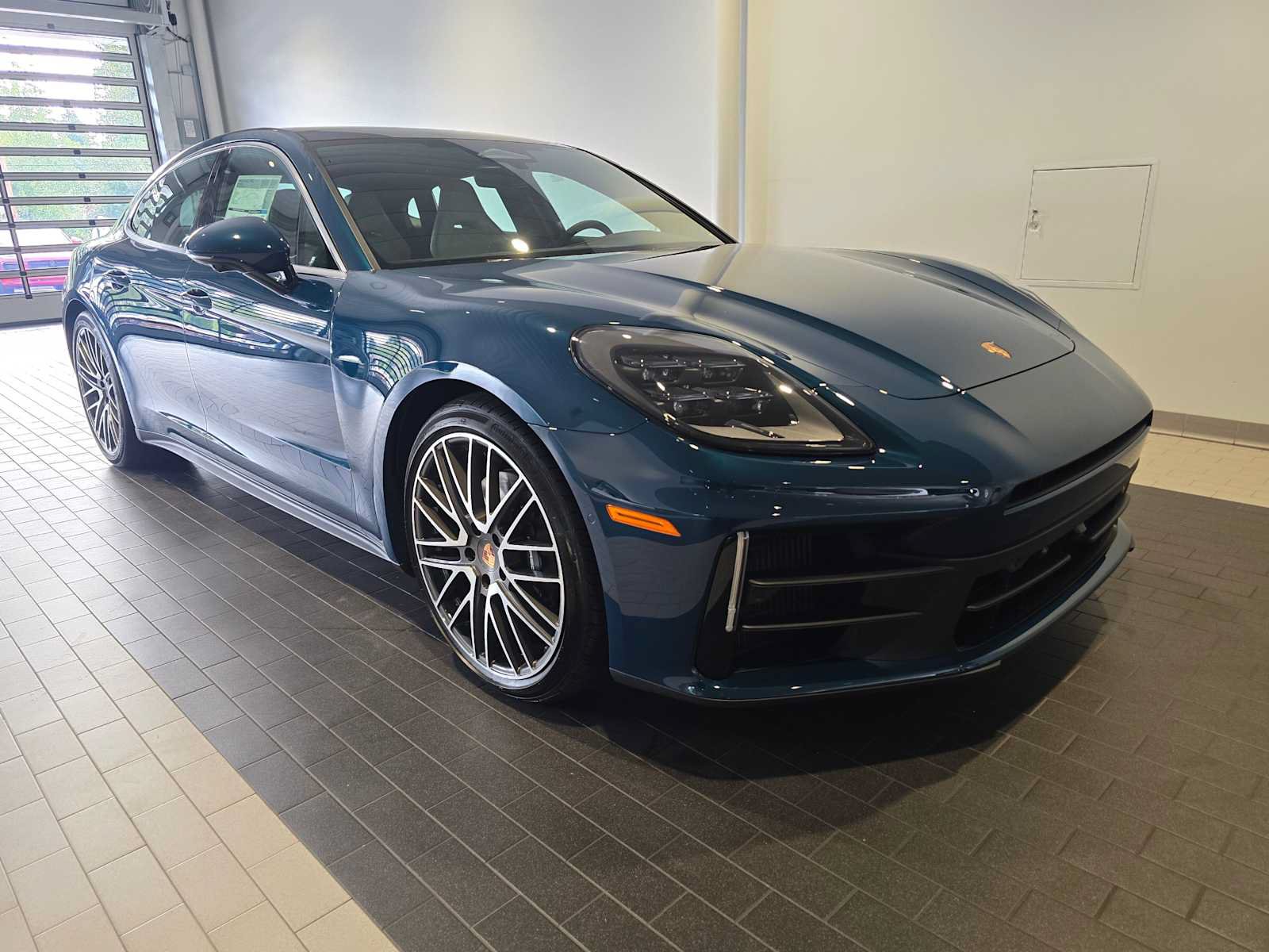 New 2026 Porsche Panamera 4 AWD/4WD image 9
