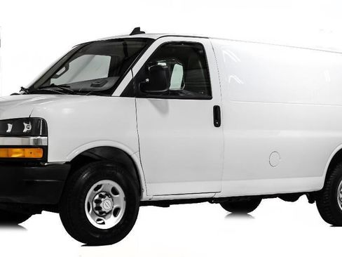 Used 2021 Chevrolet Express 2500 w/ Driver Convenience Package RWD image 2