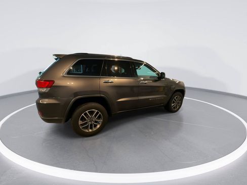 Used 2021 Jeep Grand Cherokee Limited w/ Premium Lighting Group AWD/4WD image 8