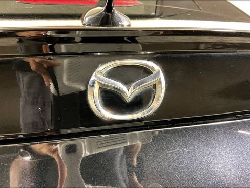 Used 2020 MAZDA MX-5 Miata RF Club RWD image 28