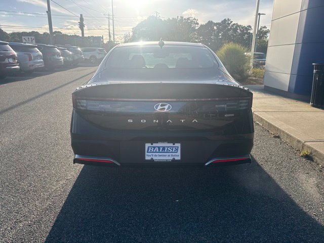New 2026 Hyundai Sonata Blue FWD image 5