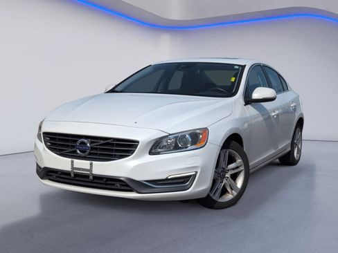 Used 2015 Volvo S60 T5 Premier Plus image 2