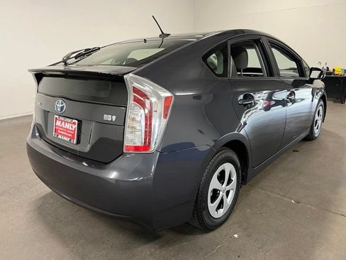 Used 2015 Toyota Prius Three FWD image 4