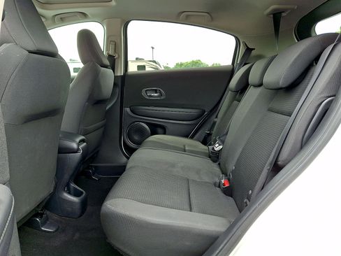Used 2022 Honda HR-V EX image 19