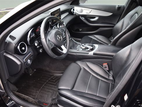 Used 2018 Mercedes-Benz C 300 4MATIC Sedan image 10