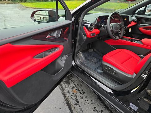 New 2026 Chevrolet Blazer EV SS image 21