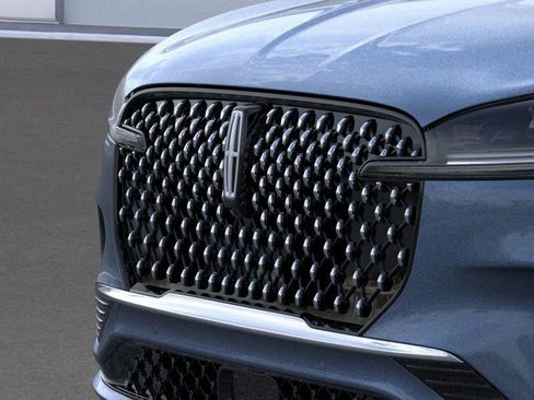 New 2026 Lincoln Aviator Black Label w/ Dynamic Handling Package image 17