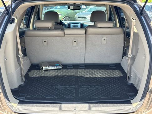 Used 2011 Hyundai Veracruz Limited FWD image 20