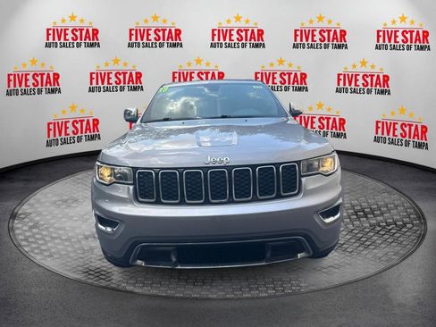 Used 2018 Jeep Grand Cherokee Limited image 2