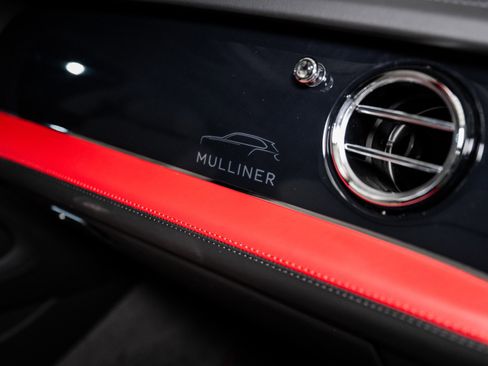 Used 2025 Bentley Bentayga Extended Wheelbase image 67