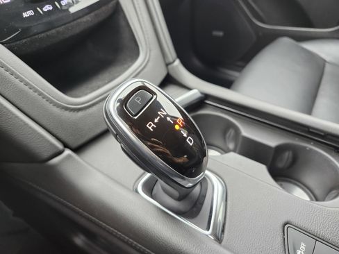 Used 2018 Cadillac XT5 Premium Luxury AWD/4WD image 35