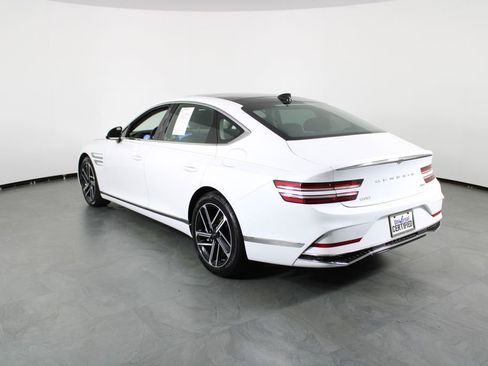 Used 2025 Genesis G80 2.5T Advanced image 3