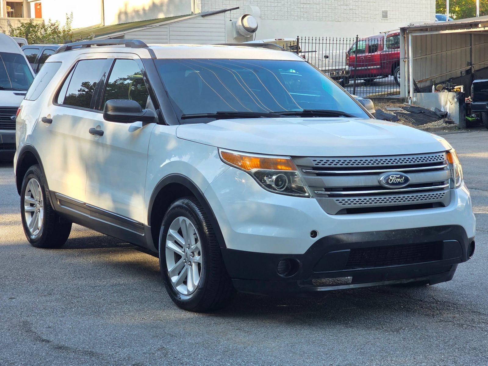 Used 2015 Ford Explorer 4WD image 9