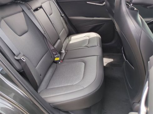 New 2025 Kia Niro SX Touring image 41