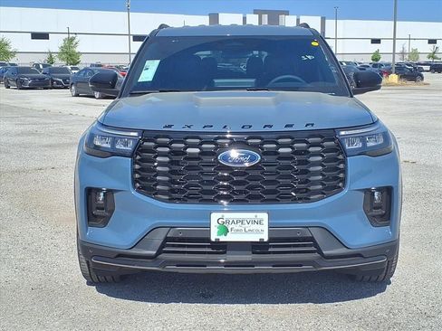 New 2026 Ford Explorer ST-Line image 9