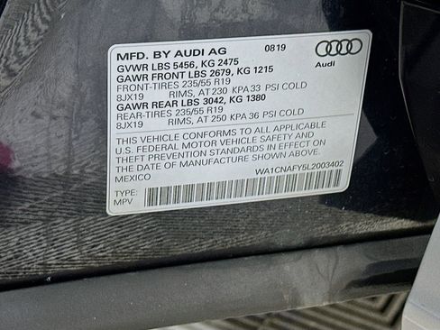 Used 2020 Audi Q5 Prestige w/ Prestige Package image 27