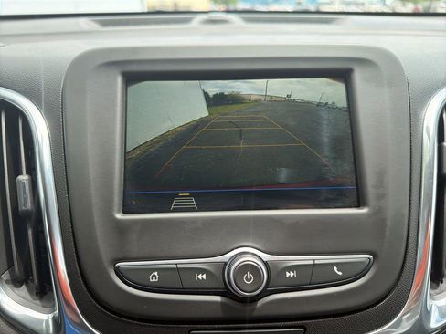 Used 2019 Chevrolet Equinox LT FWD image 15