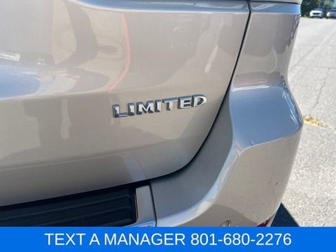 Used 2015 Jeep Grand Cherokee Limited w/ Trailer Tow Group IV AWD/4WD image 5