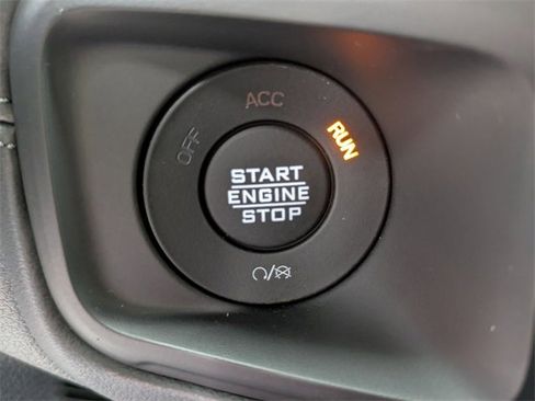 New 2025 Jeep Gladiator Mojave w/ Convenience Group image 22