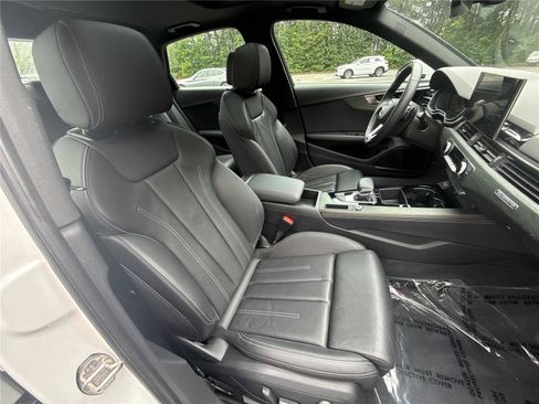 Used 2023 Audi A4 2.0T Premium Plus w/ Premium Plus Package AWD/4WD image 27