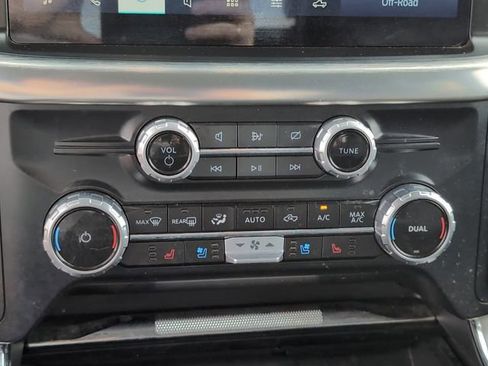 Used 2023 Ford F150 4x4 SuperCrew image 19