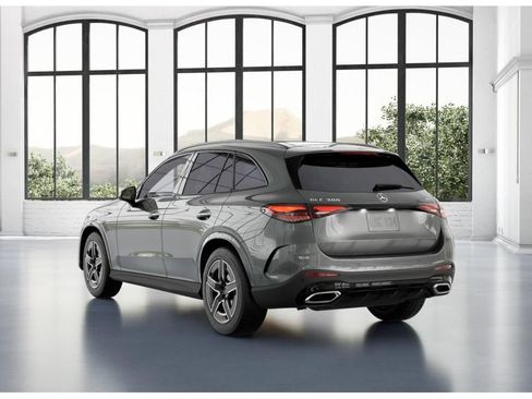 Used 2023 Mercedes-Benz GLC 300 4MATIC image 28