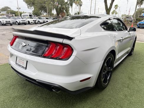 Used 2020 Ford Mustang Coupe RWD image 6