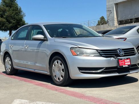 Used 2012 Volkswagen Passat 2.5 S FWD image 10