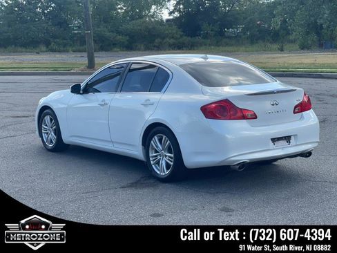 Used 2013 INFINITI G37 Journey w/ Premium Pkg image 5