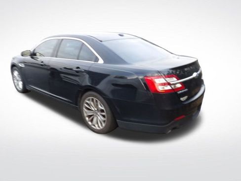 Used 2017 Ford Taurus Limited image 5