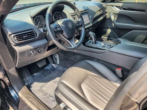 Used 2022 Maserati Levante GT image 10