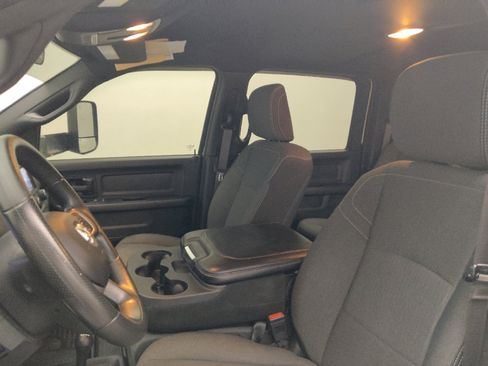 Used 2022 RAM 2500 Tradesman w/ Protection Group AWD/4WD image 17