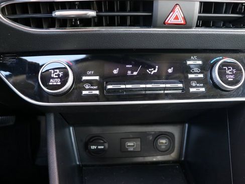 Used 2023 Hyundai Sonata SEL image 19