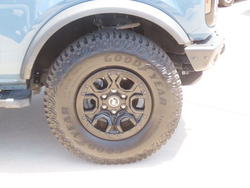 Certified 2022 Ford Bronco Wildtrak AWD/4WD image 7
