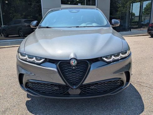 Used 2024 Alfa Romeo Tonale Veloce AWD/4WD image 11