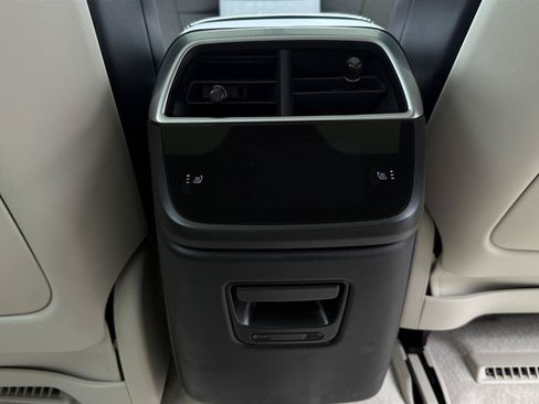 Used 2023 Lucid Air Touring AWD/4WD image 39