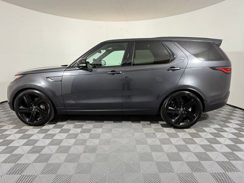 Used 2025 Land Rover Discovery S AWD/4WD image 2