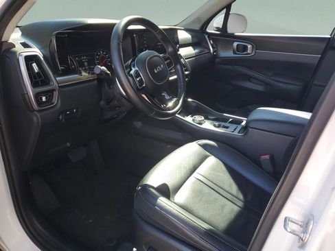 Certified 2022 Kia Sorento S image 17