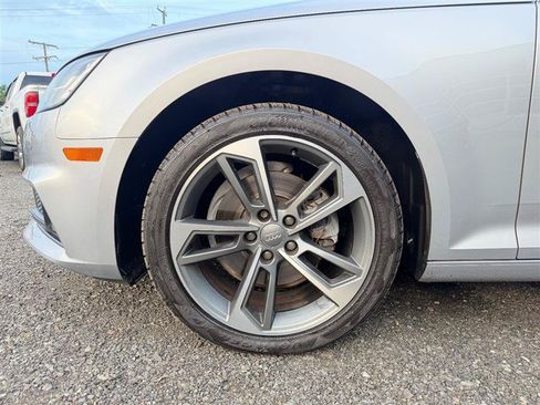 Used 2019 Audi A4 2.0T Premium FWD image 9