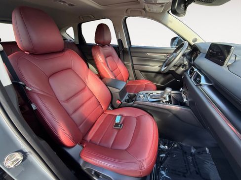 Used 2025 MAZDA CX-5 Carbon Edition image 19