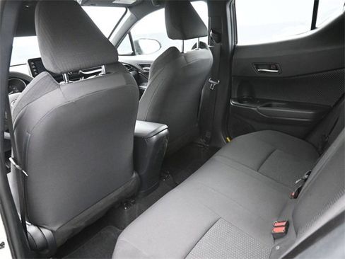Used 2019 Toyota C-HR XLE image 25