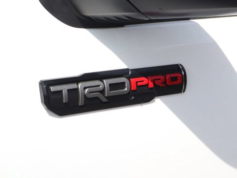 Used 2017 Toyota Tacoma TRD Pro AWD/4WD image 54