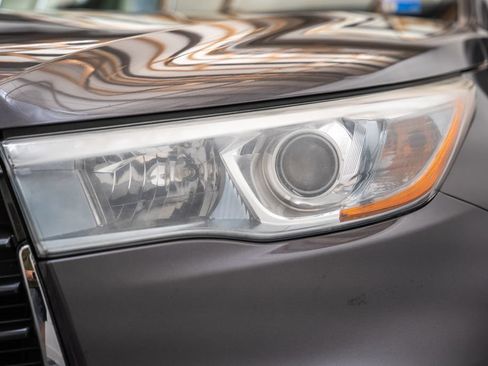 Used 2016 Toyota Highlander Limited Platinum AWD/4WD image 14