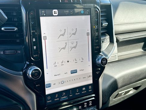 Used 2024 RAM 2500 Laramie image 24