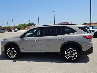 Used 2026 Buick Enclave Sport Touring FWD video 2