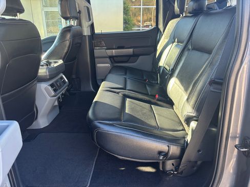 Used 2022 Ford F150 XLT w/ Equipment Group 302A High image 13